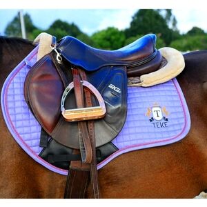 Lavender close contact saddle pad